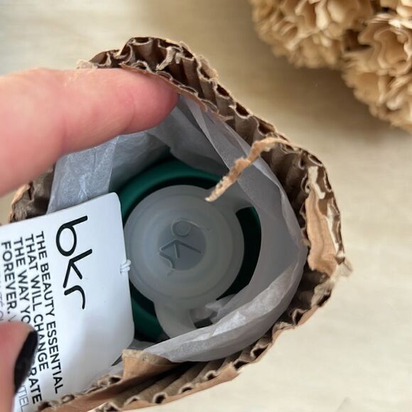 BKR Audrey Water Bottle robins egg blue 500mL glass water bottle silicone sleeve - Picture 4 of 6